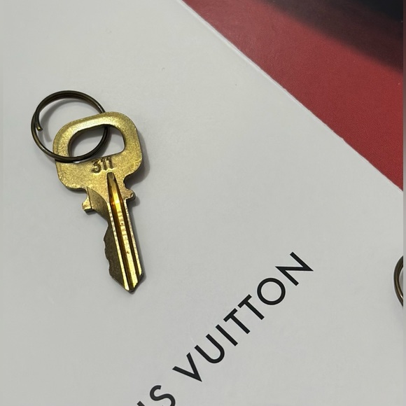 LV Key #311 - Picture 1 of 2